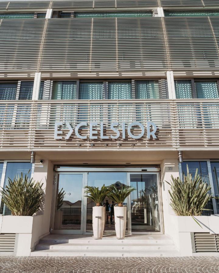 Excelsior Hotel, Spa & Lido Pesaro Exterior photo